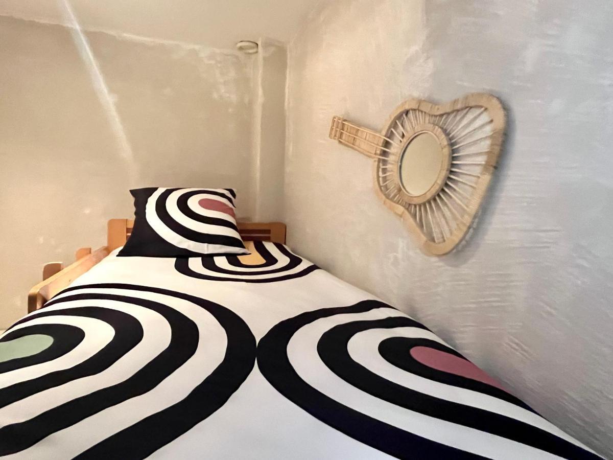 Private Garden In Center Of Saint Tropez Apartamento Exterior foto
